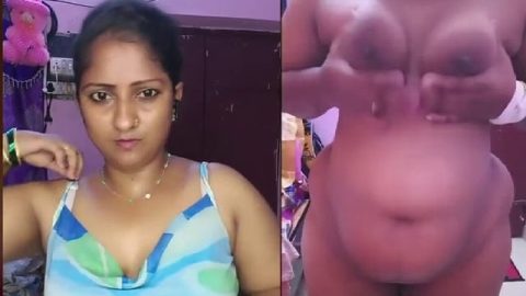 Telugu aunty Sheela on Tango live nude show for followers