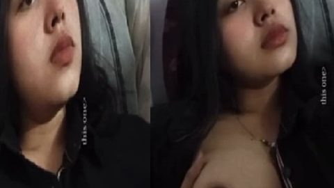 Best ass Indian girl stripping and big boobs showing