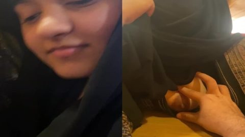 Boob show in restaurant and blowjob by dehati burkha GF