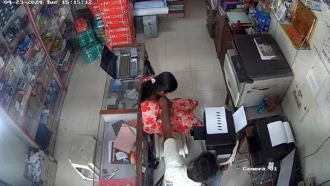 Indian Shop Manager Rubbing Girl Videos Indian Gf Videos HD Porn